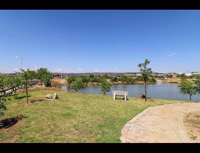 LAND FOR SALE IN SIX FOUNTAINS RESIDENTIAL ESTATE